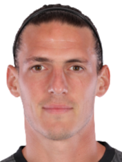 https://img.benyitongshun.com/img/football/player/241e4b3bfb07caa6ca2a891ce0b8d1ce.png